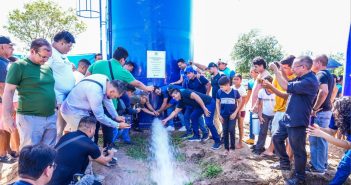 PREFEITURA DE CAMETÁ ENTREGA NOVO SISTEMA DE ABASTECIMENTO DE ÁGUA POTÁVEL NA VILA DO AREIÃO